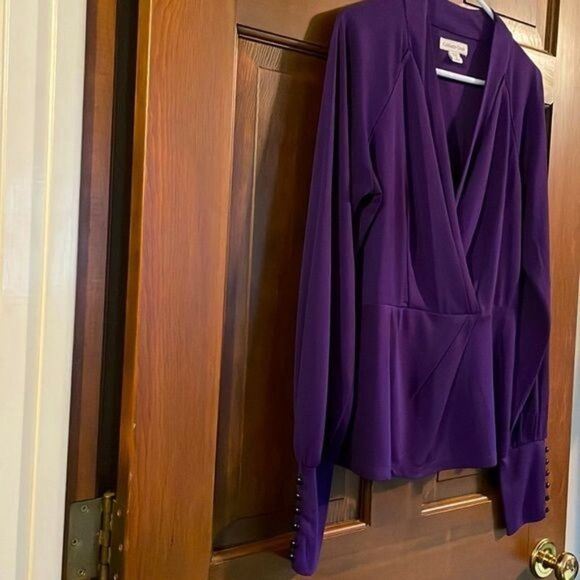 Coldwater Creek purple blouse, very soft, flowing and wrinkle-free. M (10-12) - Picture 4 of 14